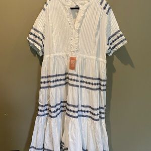 Ivy City co. White with Blue accent sundress